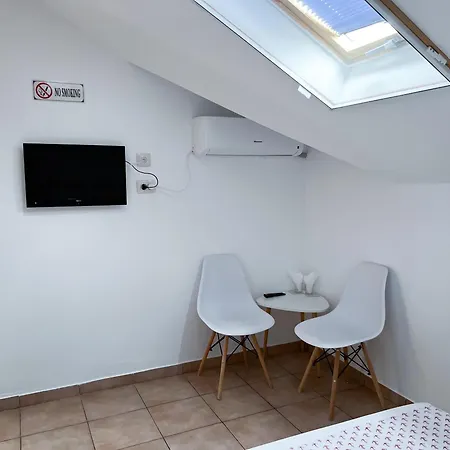 Pensiune Zenith House 3*